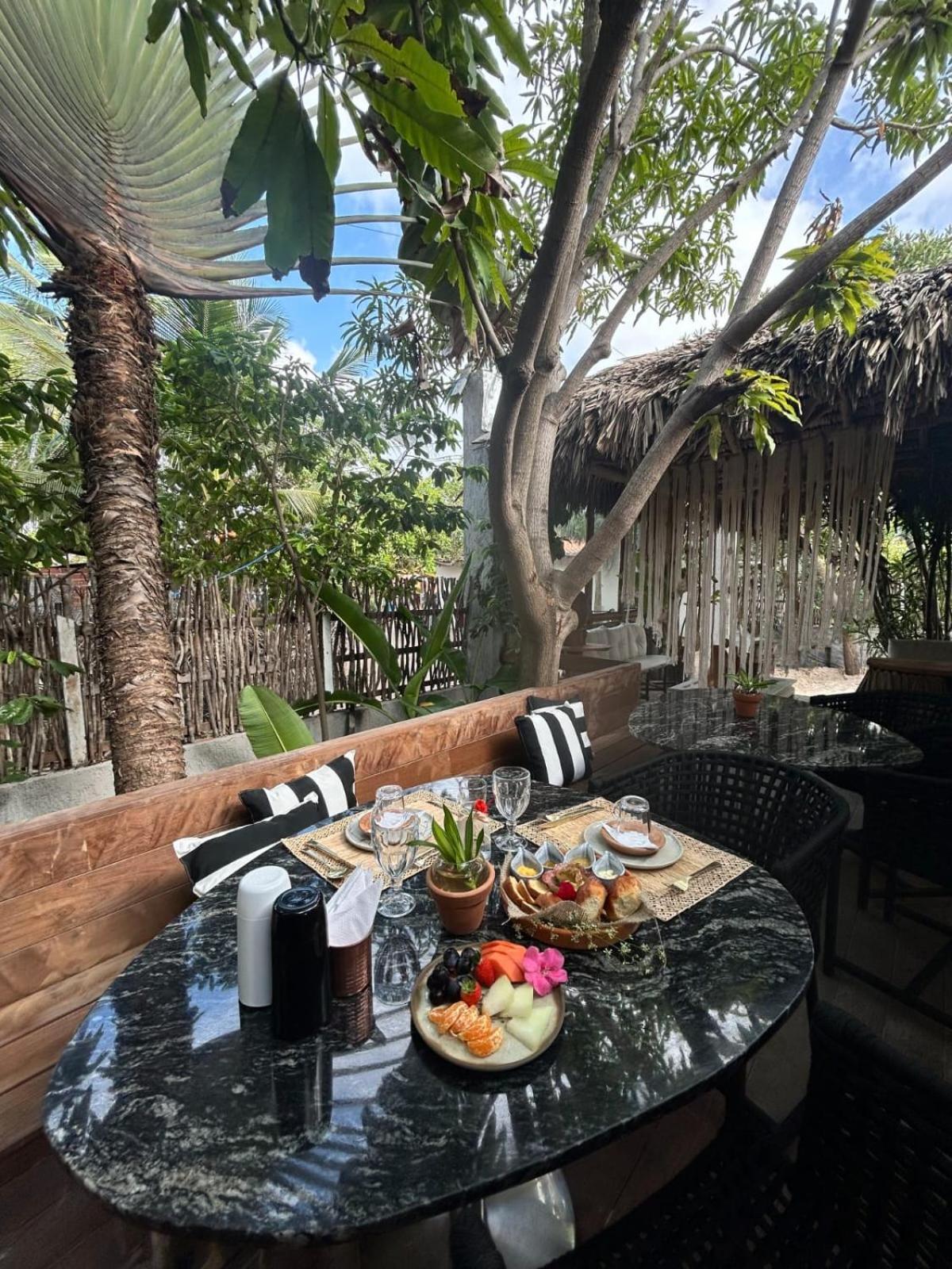 Villa Pantai Boutique Hotel Atins Exterior photo